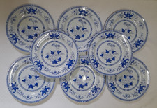 8 PETITES  ASSIETTES  EN