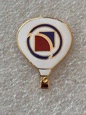 pin's ballon dirigeable