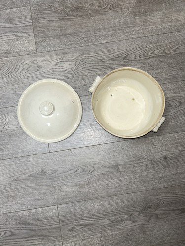 Ancienne soupière émaillée