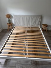 Lit IKEA 140x200 en parfait état, sommier avec lattes compris 