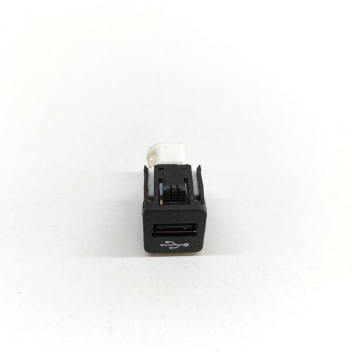 Prise usb bmw g26 9229294 - bmw,