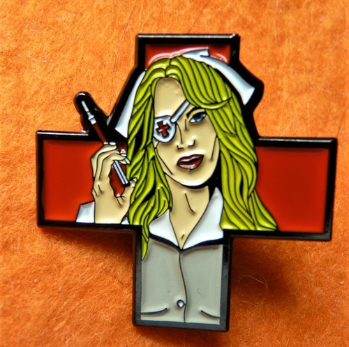 Pin pins infirmiere croix - pin's,