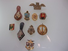 lot 10  Pucelles militaire