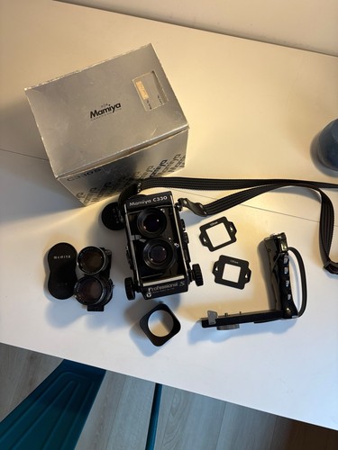 Mamiya c330 with two lenses - mamiya,