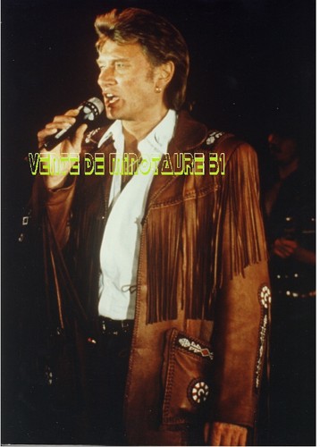 Johnny hallyday sur - -, scène