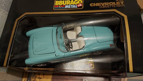 Voiture burago dans sa - burago,