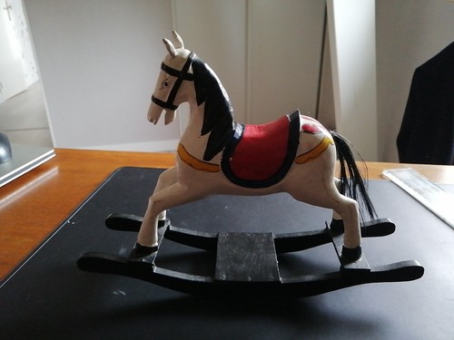 Petit cheval bascule bois - petit,