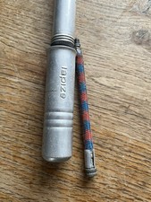 Ancienne pompe à vélo en