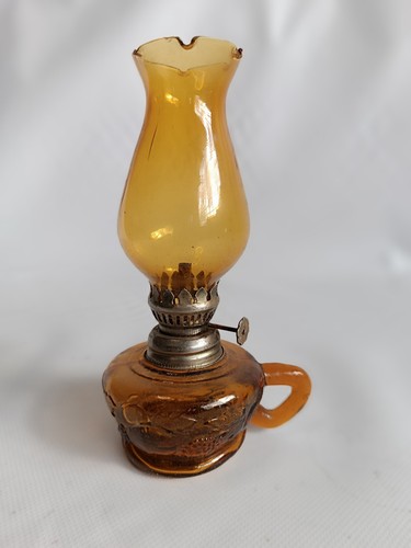 Petite lampe pétrole en - a,