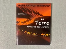 LIVRE LA TERRE RACONTEE AUX