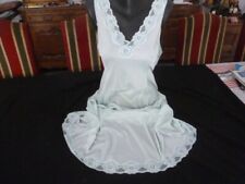 jolie combinaison&fond de robe