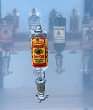 Maison de Poupées Gordons Gin