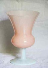Vase opaline rose Medicis pied