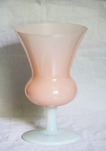 Vase opaline rose - , pied