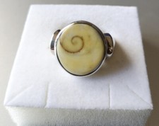 Bague en Oeil de Sainte Lucie