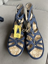 Fly London Wedge . One Is