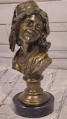 Sculpture bronze style art - sculpture,