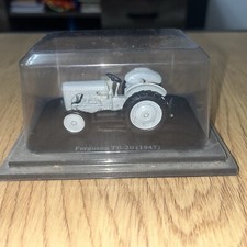 TRACTEUR FERGUSON TE-20 1947