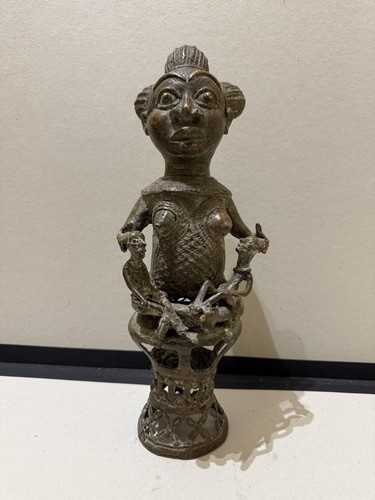 Bronze femme avec - deux, enfants