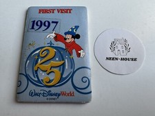Badge Autocollant / Pin - Walt Disney World 25th Anniversary 1997 First Visit