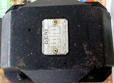 AUTO TRANSFORMATEUR ELECTRIQUE - DERY - Sur socle en bois