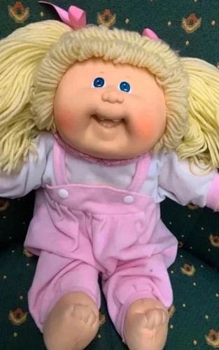 Mignonne petite fille - , cabbage