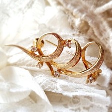 Broche Vintage Plaqué Or Jaune Poinçonnée Sertie de cristaux 40x20mm