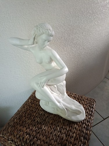 Statue sculpture femme nue - femme,