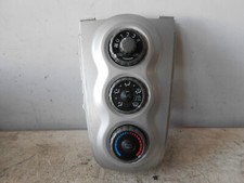 commande chauffage climatisation manuelle de TOYOTA yaris 2008