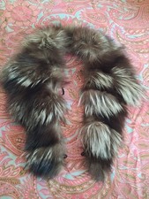 Col en fourrure de renard argenté