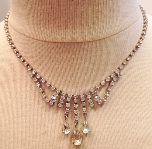 Collier couleur blanc - couleur, or