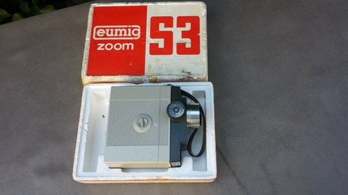 Ancienne caméra vintage - , eumig