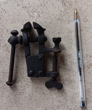 Ancien étau d'horloger