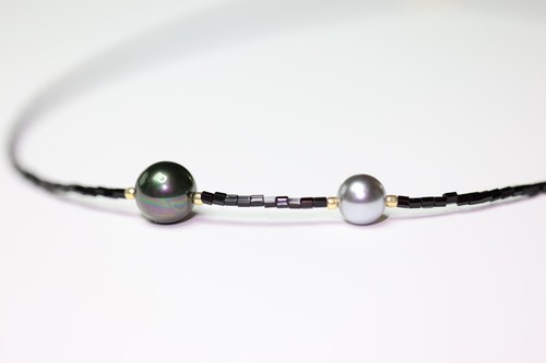 Collier perle rocaille - en,