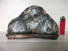 suiseki  pierre naturelle