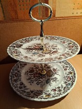 Plateau à étage double pour