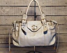 sac Sabrina cuir  grainé gris perle brillant