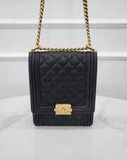 CHANEL Sac à embrayage Boy en