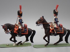 FIGURINE D'ARTISTE SUR BASE