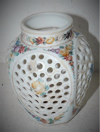 Petit vase ajouré - vase,