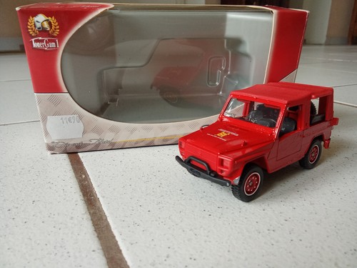 Miniature solido - solido,