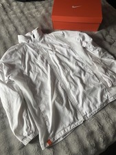 Veste Nike Vintage Marine – Coupe-Vent Déperlant – Logo Brodé – Taille M