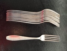 12 Fourchettes en métal argenté marque Apollo décor géométrique