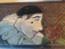 petit banc ancien. sculpté. en bois. objet unique. tbe.