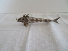 grand poisson articulé en