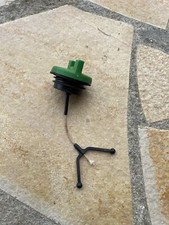 Bouchon Essence  Réservoir debroussailleuse Husqvarna 232R