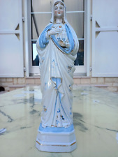 ANCIENNE ET BELLE STATUE