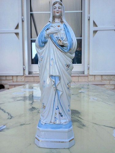 Ancienne belle statue - et,