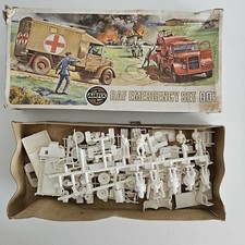 Vintage Airfix R.A.F. EMERGENCY TRUCK OO Scale #2 A204V Model Kit with box