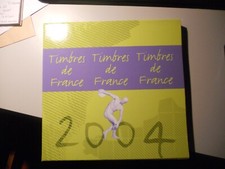 Livre des timbres année 2004 avec les timbres prix de vente poste : ?? euros